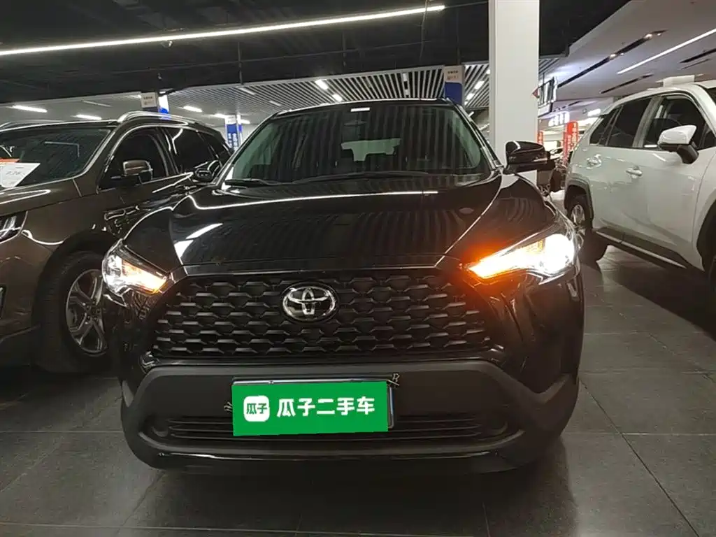 Toyota Corolla Cross 2023 2.0L Pioneer Edition фото 3