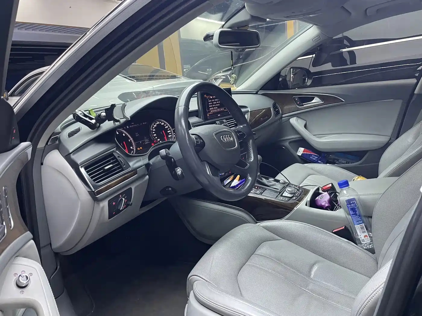 Фото 7 - Audi A6L