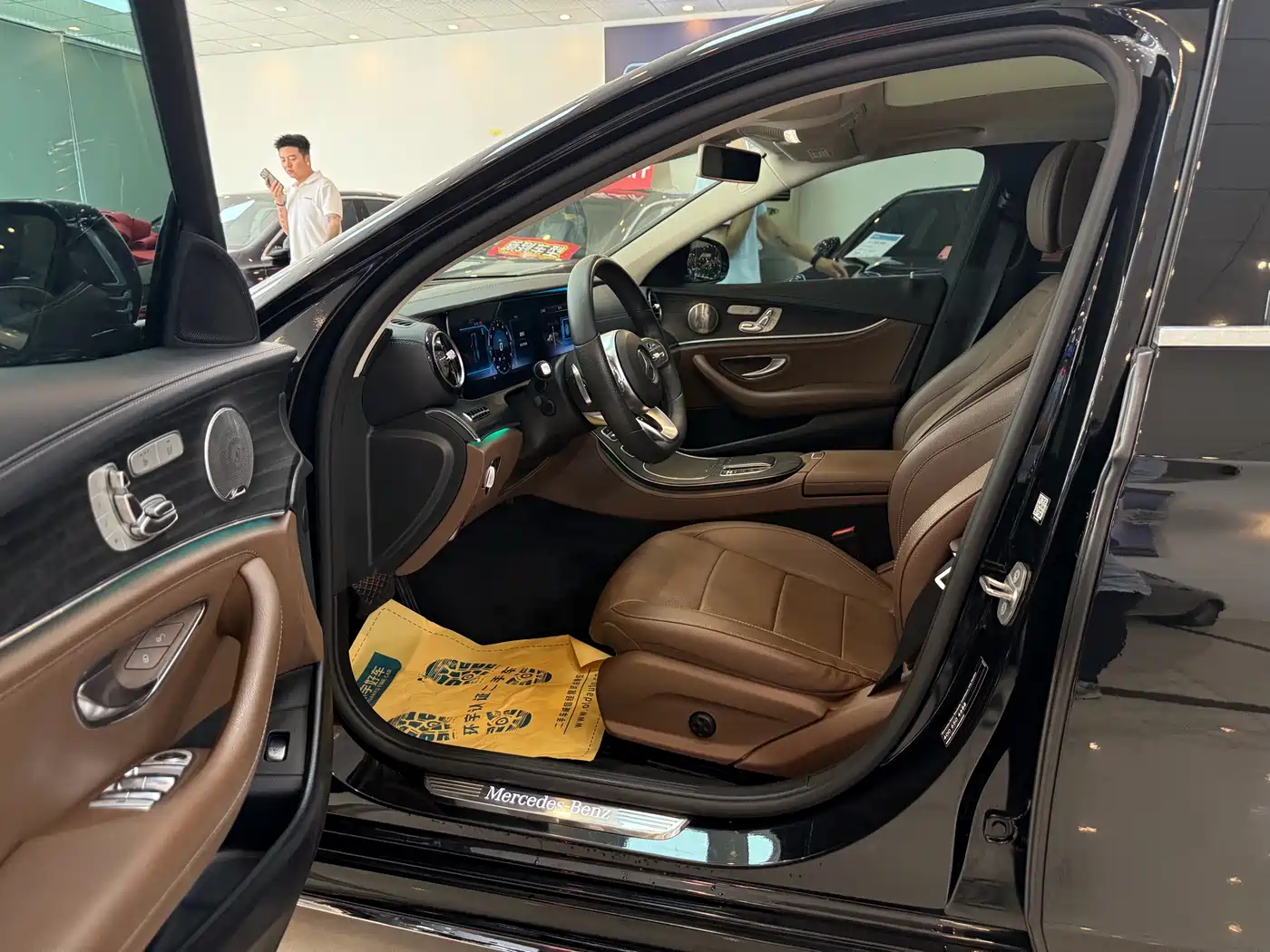 Mercedes-Benz E-Class 2020 Facelift E 300 L Sport Exclusive фото 13