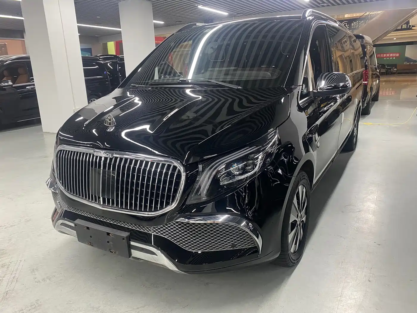 MERCEDES-BENZ V-CLASS