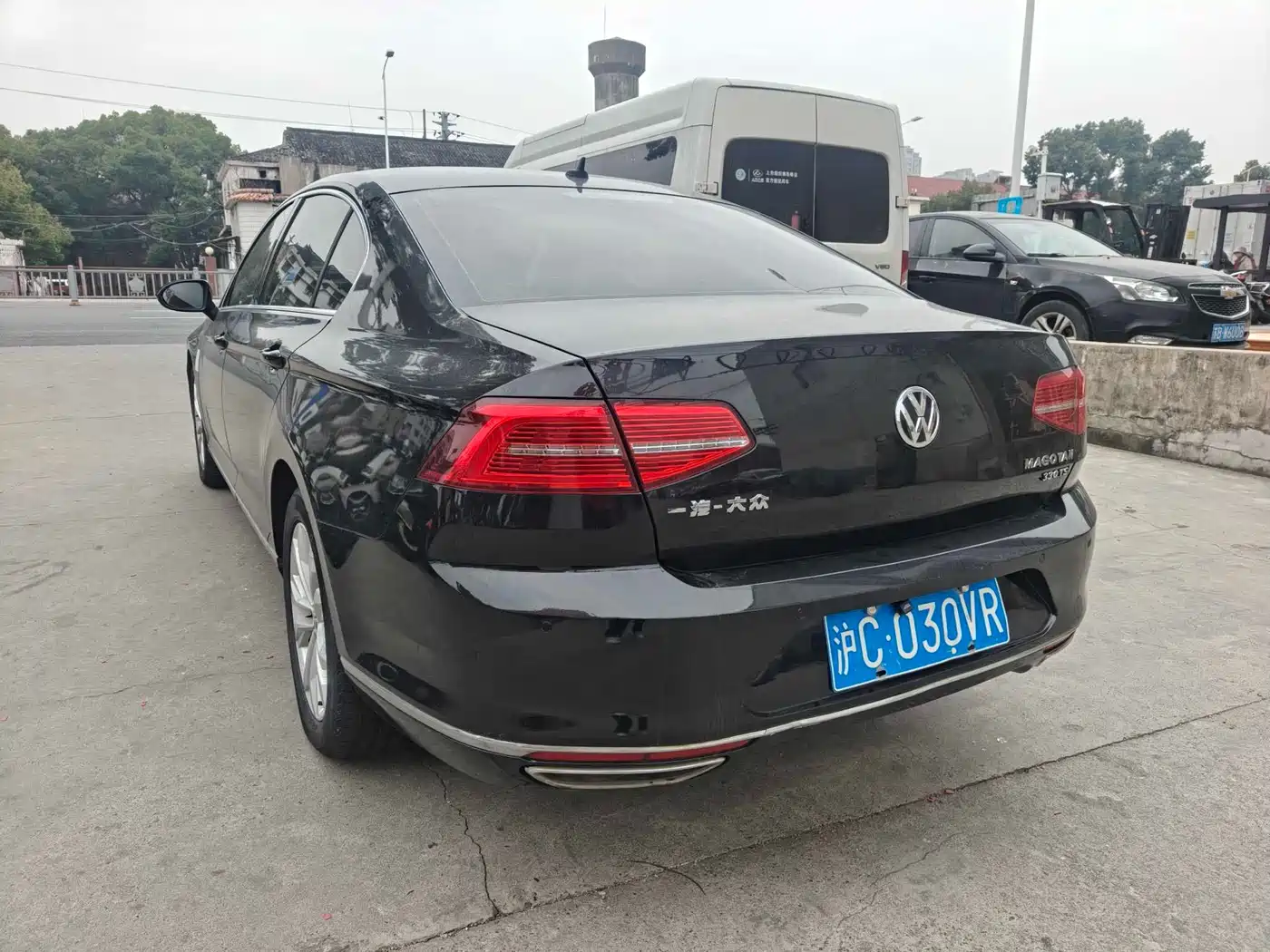 Volkswagen Magotan 2019 330TSI DSG Luxury Class China VI фото 6