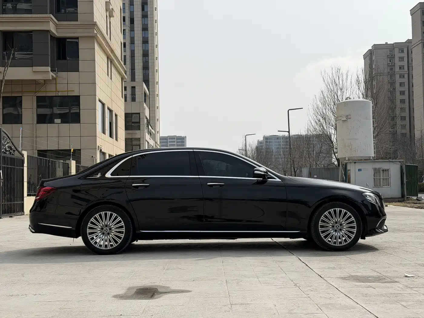 Mercedes-Benz E-Class 2020 E 300 L Fashion фото 7