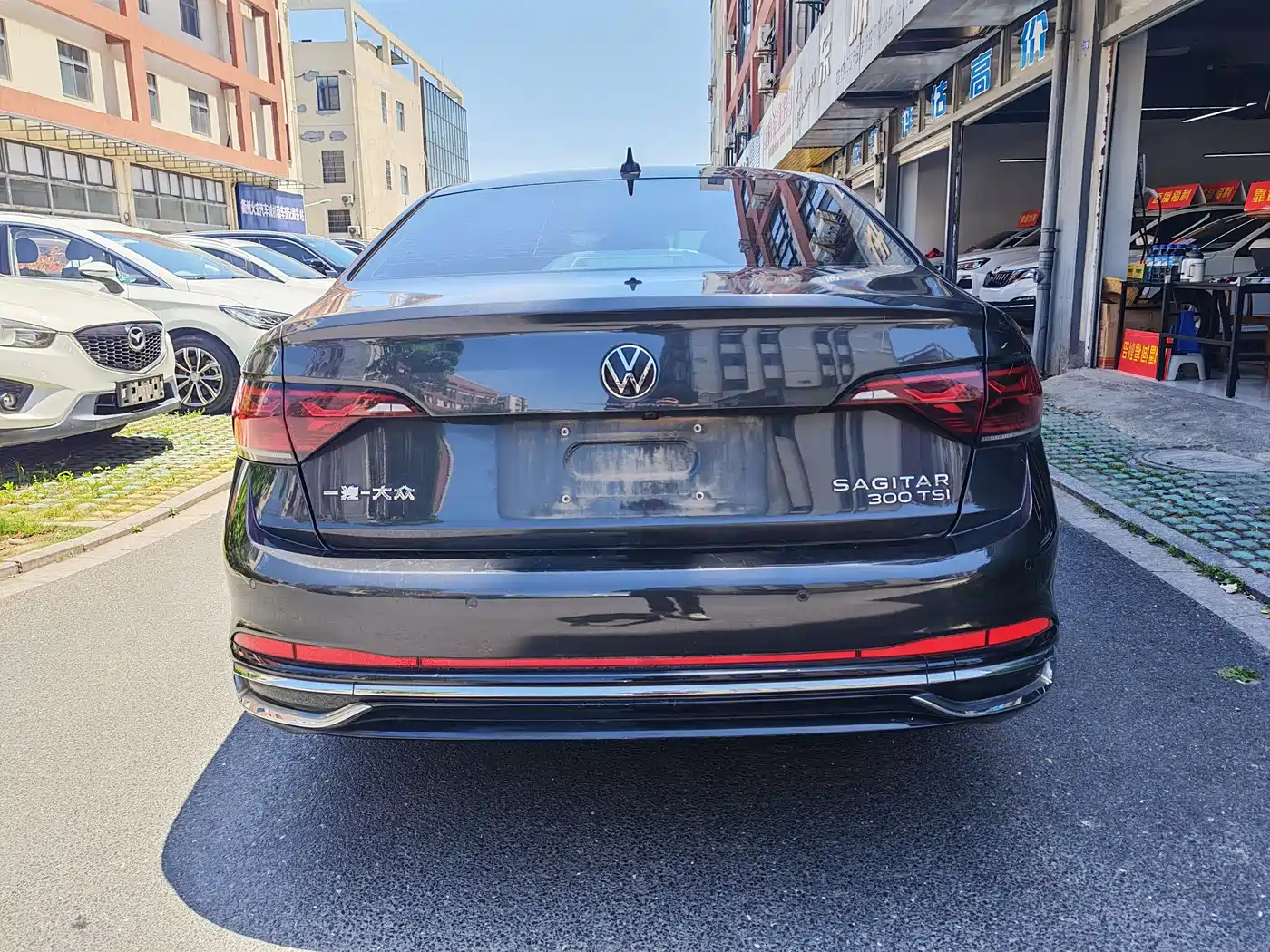 Volkswagen Sagitar 2023 300TSI DSG Leap Edition фото 7