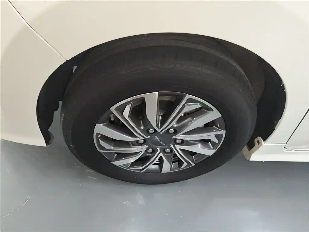 SAIC Maxus Maxus G20 2021 Facelift PLUS 2.0T Gasoline Automatic Luxury фото 25