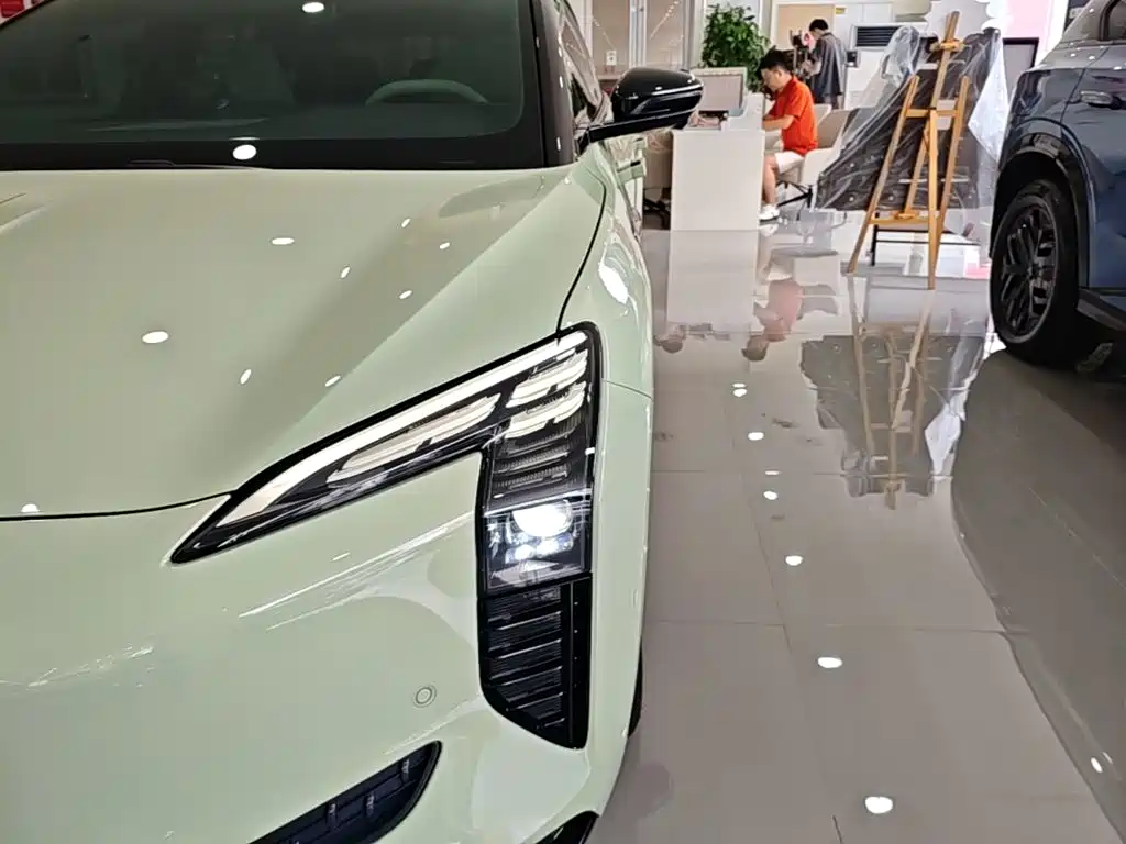 Hongqi EH7 2024 2024 Model 820 Pro
