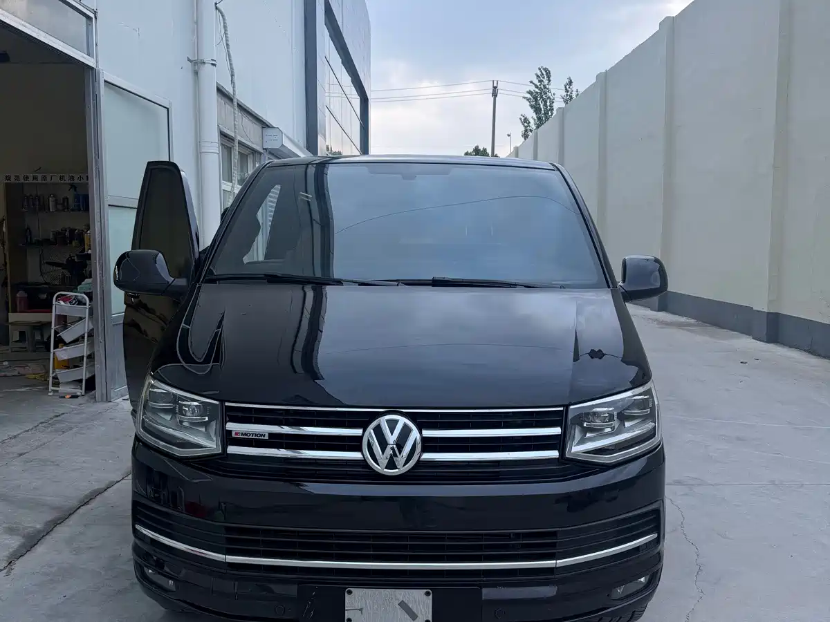 Volkswagen Caravelle 2018 2018 2.0TSI 4WD Luxury Edition 7-Seater