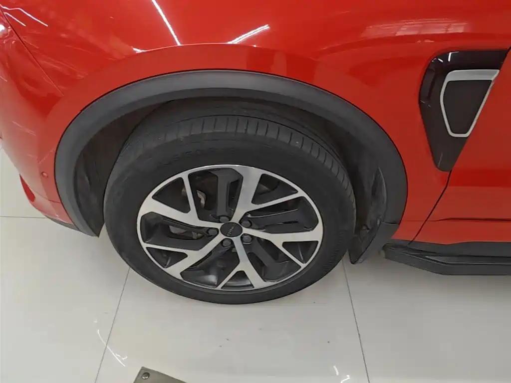 Lynk & Co 01 2019 2.0T AWD Pro Edition China V фото 23