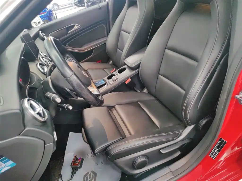 Mercedes-Benz CLA (Import) 2018 CLA 200 Dynamic Edition фото 15