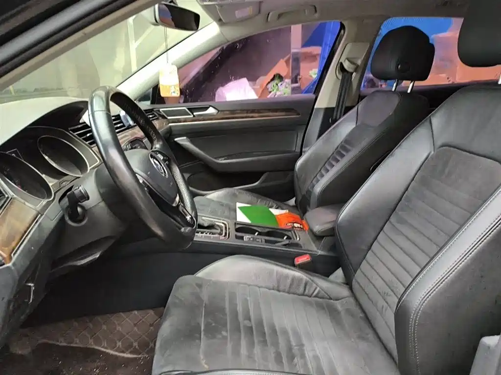 Volkswagen Magotan 2018 330TSI DSG Luxury фото 8