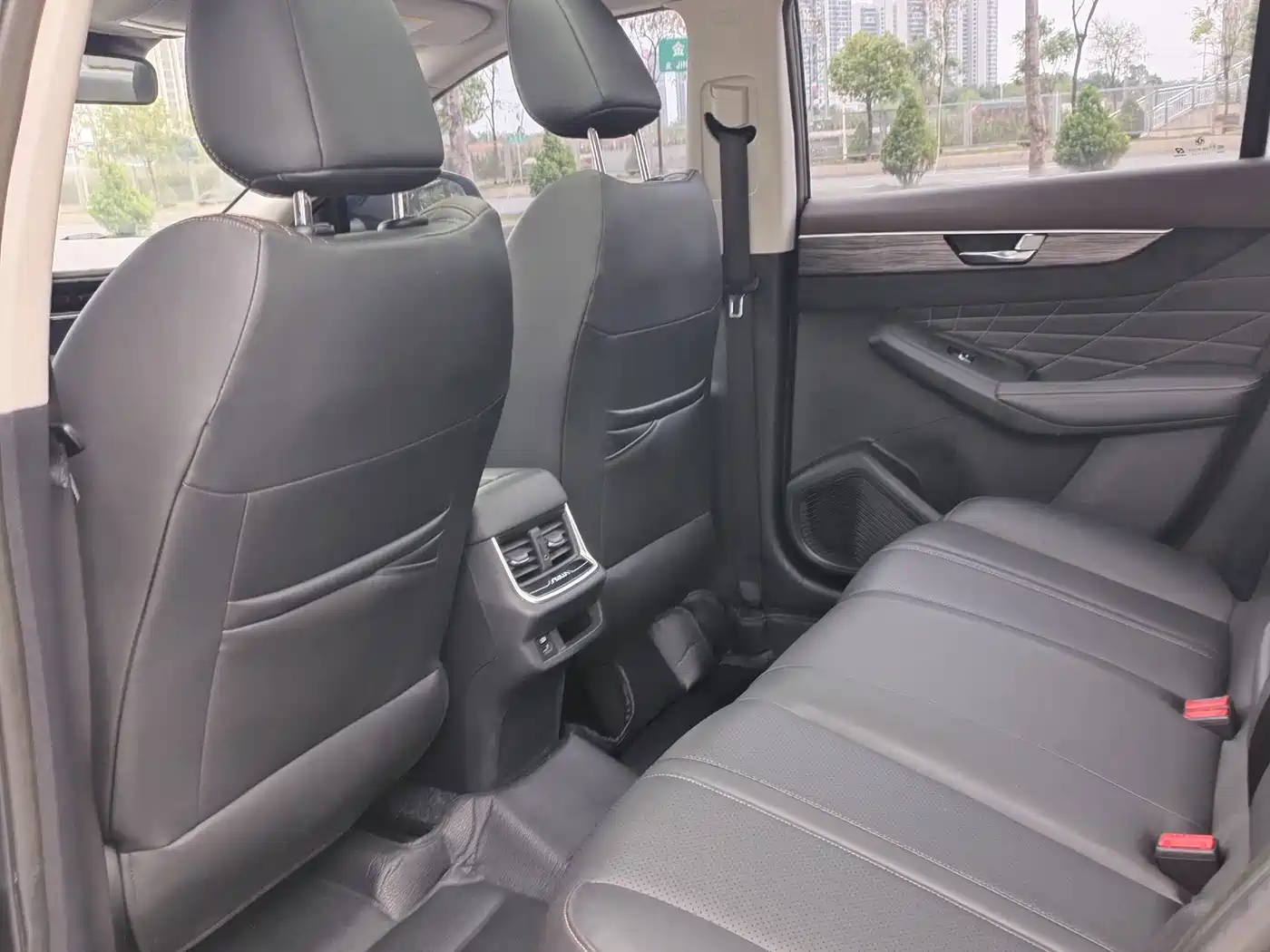 Dongfeng Aeolus Yixuan MAX 2022 2022 1.5T Ultra Cool Dad Edition