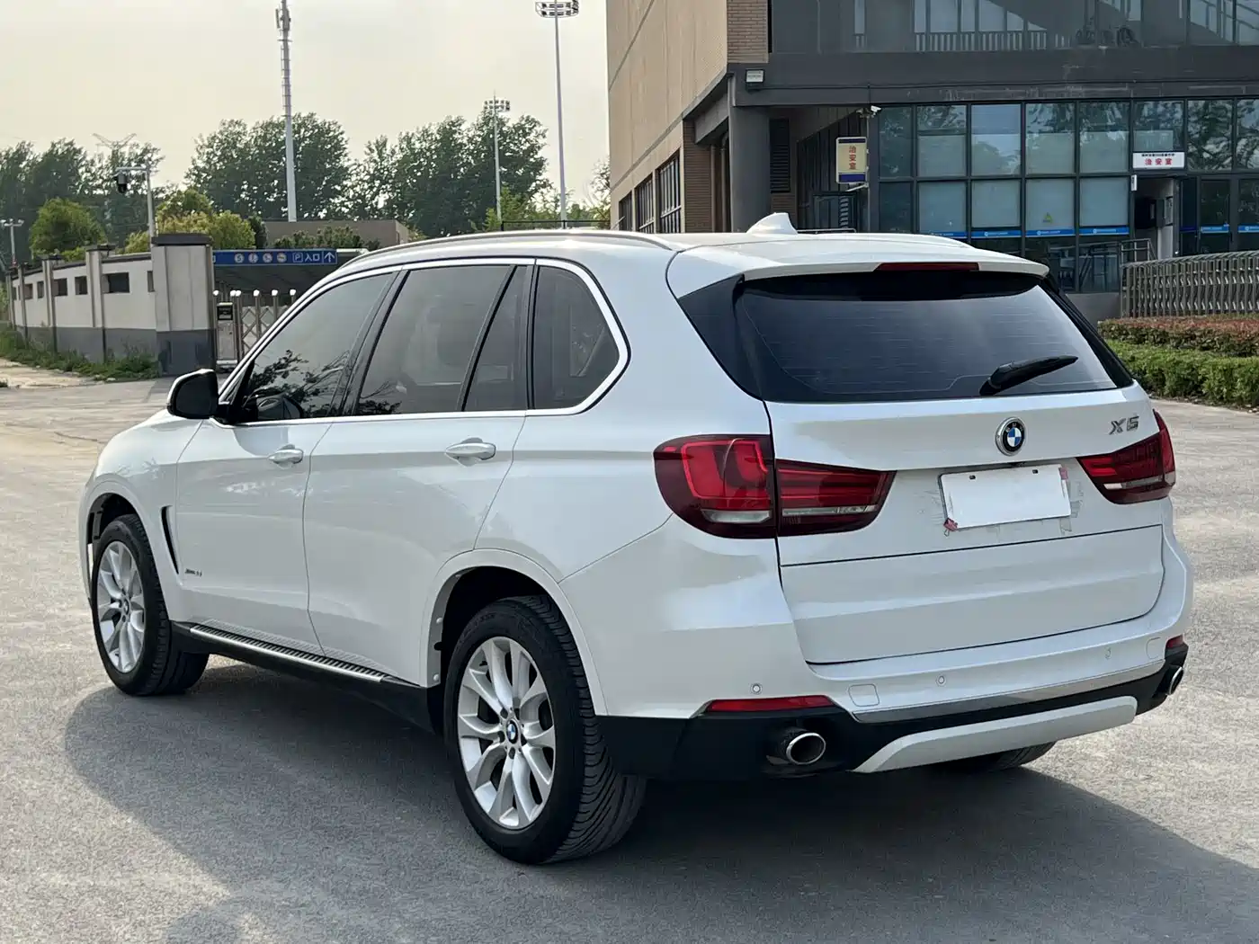 BMW X5 (Import) 2017 xDrive28i фото 7