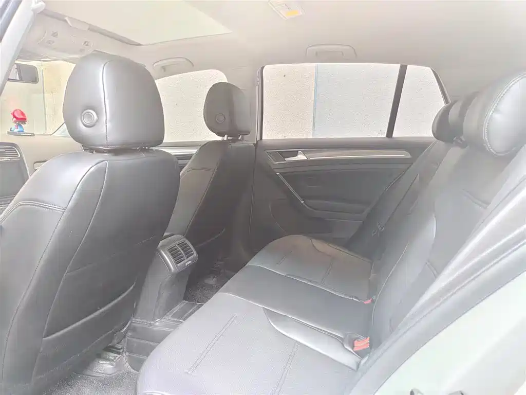 Volkswagen Golf 2016 230TSI Automatic Comfort фото 7