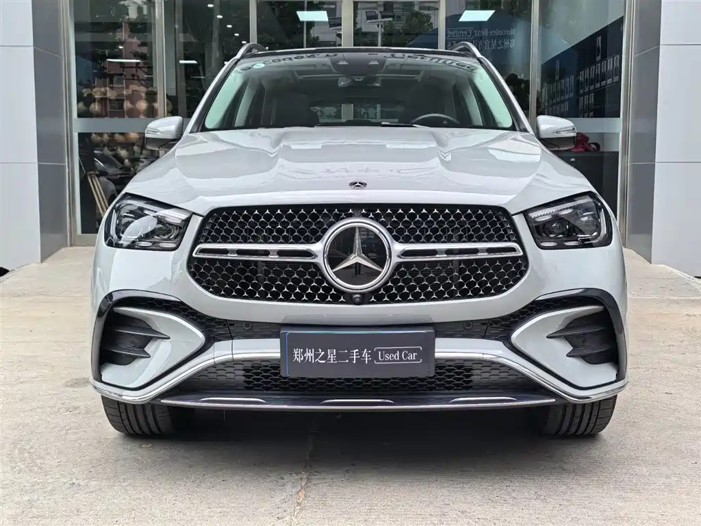 Mercedes-Benz GLE 2024 GLE 450 4MATIC Luxury фото 2