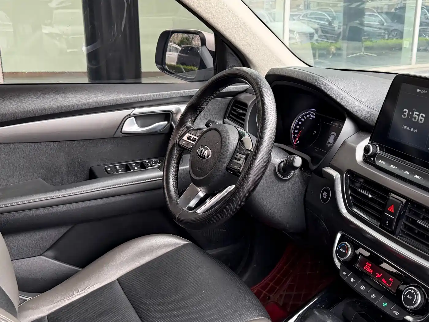 Фото 7 - Kia Sportage