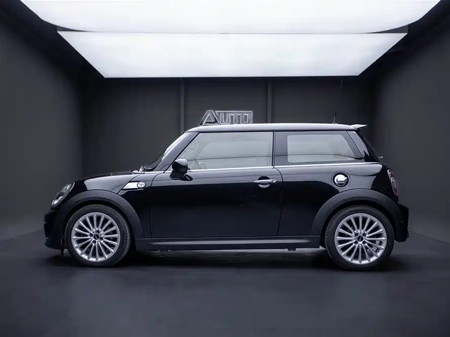 MINI 2012 1.6T GOODWOOD фото 3