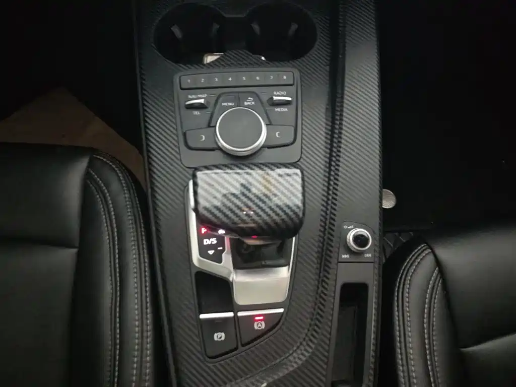Audi A4L 2018 30th Anniversary 40 TFSI Progressive фото 14