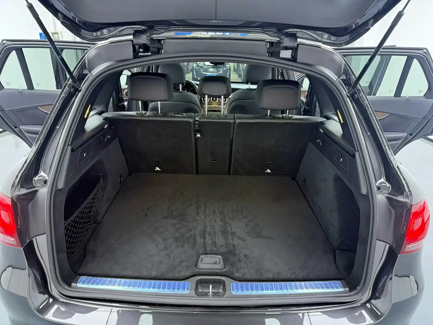 Mercedes-Benz GLC 2021 GLC 300 L 4MATIC Sporty фото 6