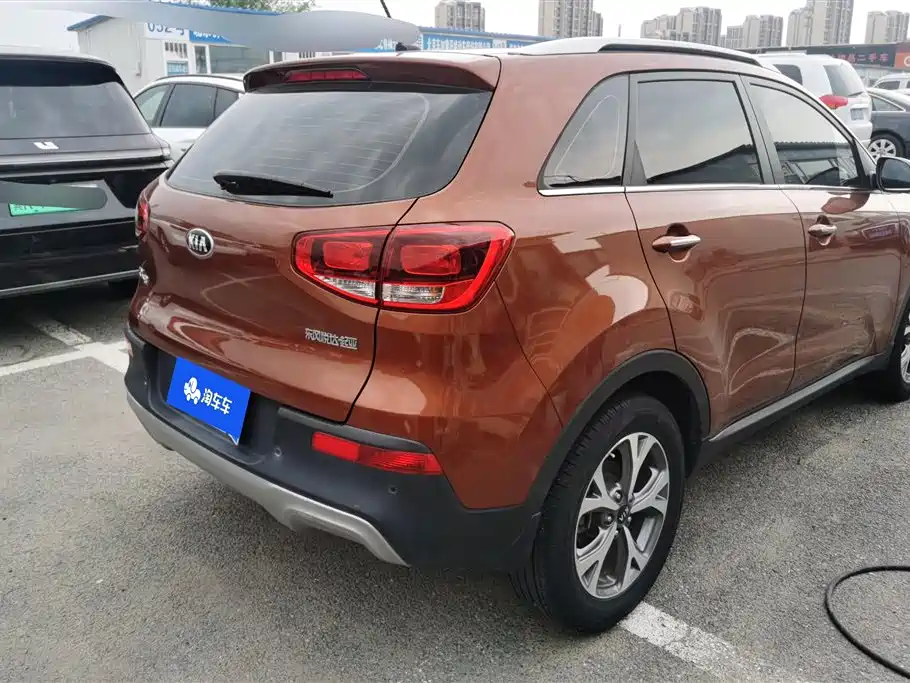 Kia KX3 Smart Run 2015 1.6L Automatic 2WD DLX фото 3