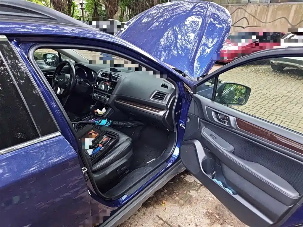 Subaru Outback 2015 2.5i Luxury Navigation Edition фото 20