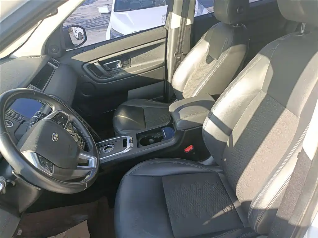 Land Rover Discovery Sport 2019 240PS PURE Edition China VI фото 15