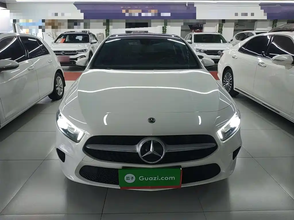 Mercedes-Benz A-Class (Import) 2019 A 200 Dynamic Version фото 19