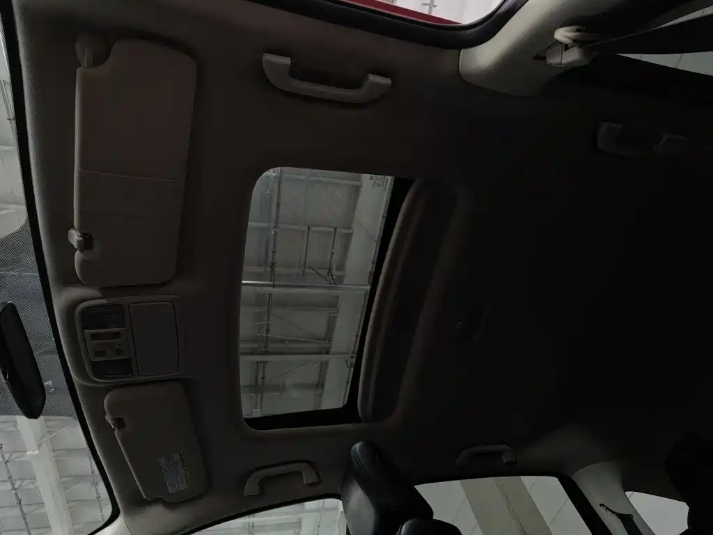 Фото 14 - Honda CR-V