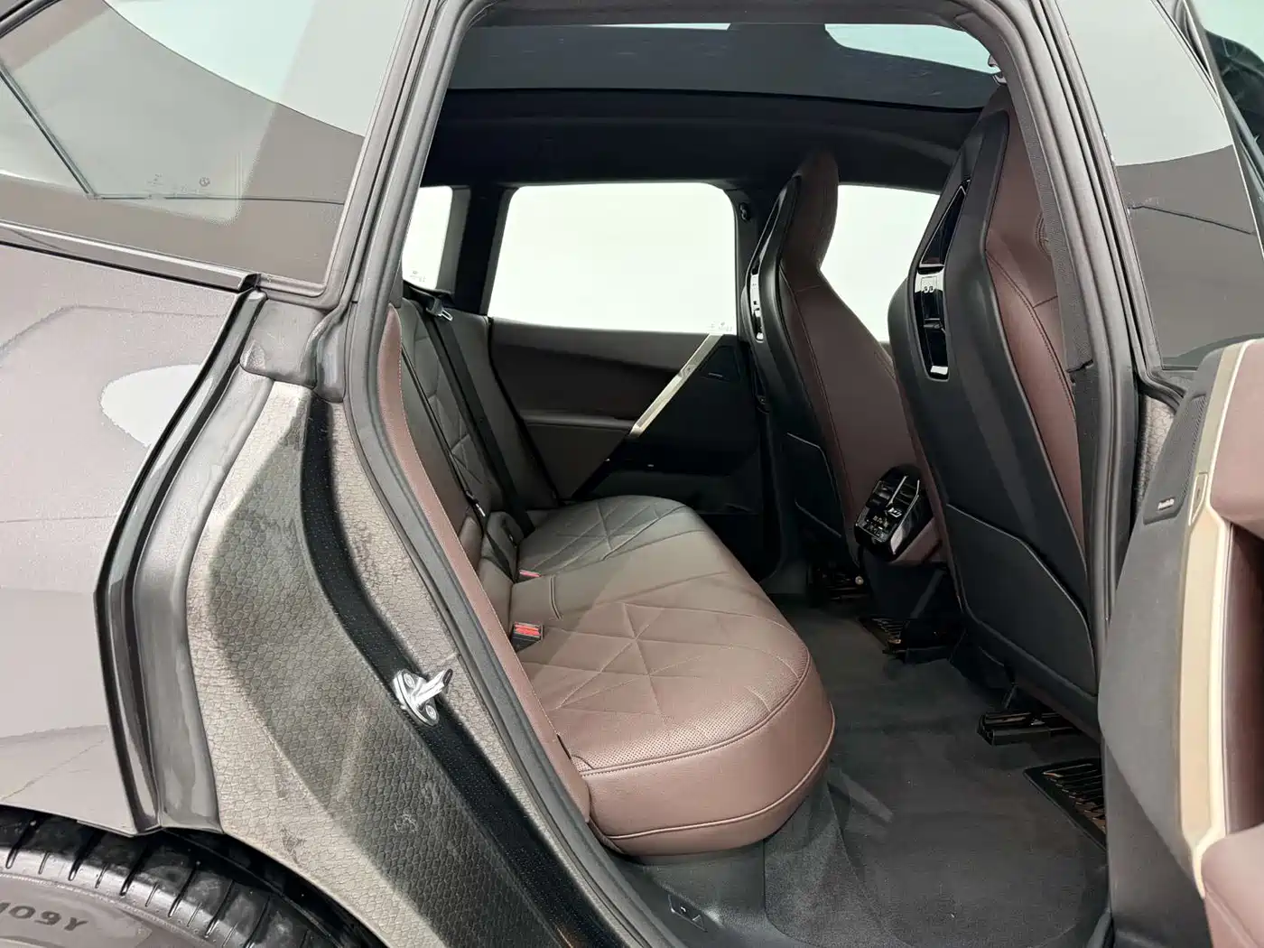 BMW iX 2022 xDrive40 фото 19