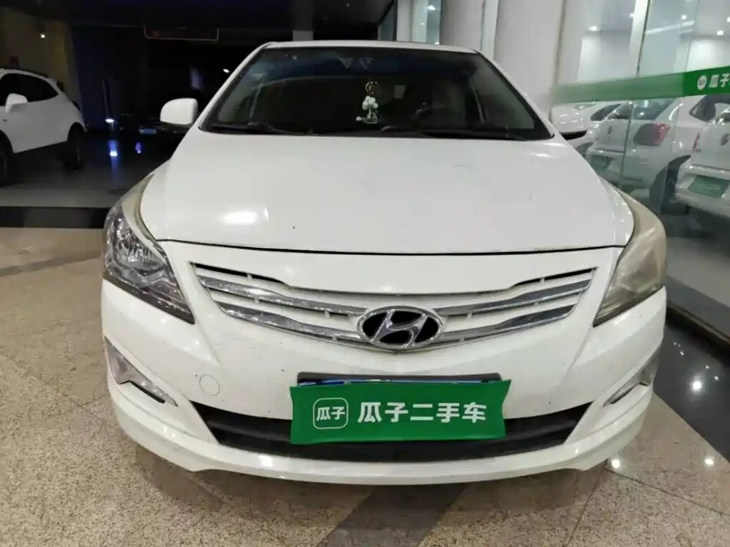 Hyundai Reina 2016 2014 Model 1.4L Automatic GLX