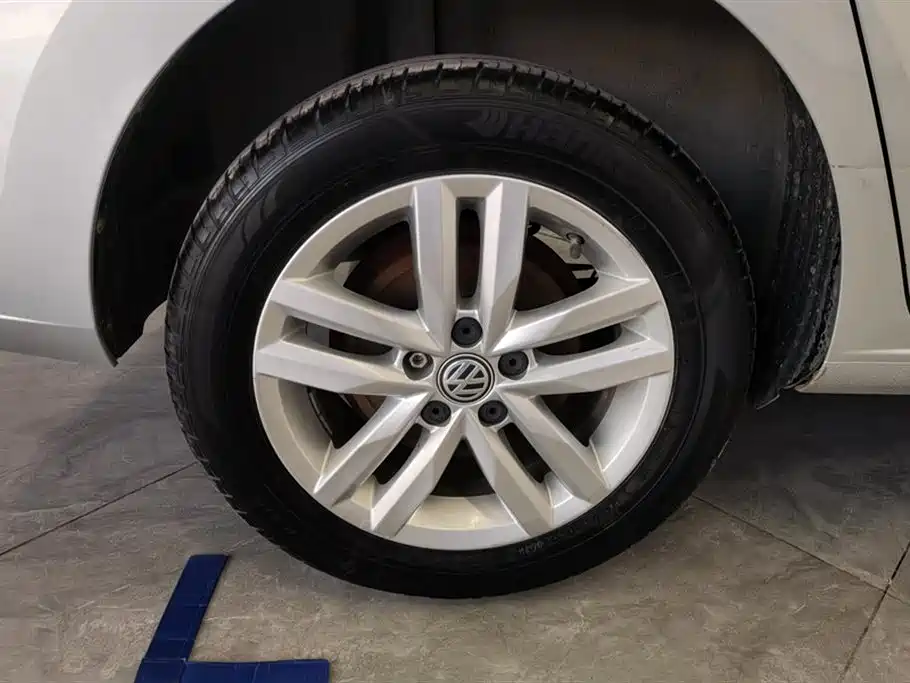 Volkswagen Jetta 2019 Dream Edition 1.5L Auto Fashion фото 6