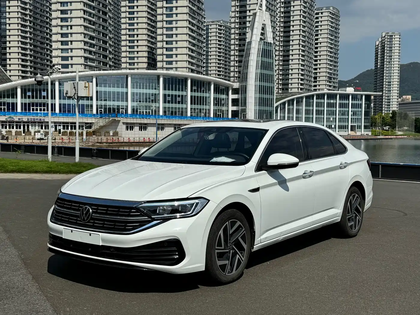 Volkswagen Sagitar