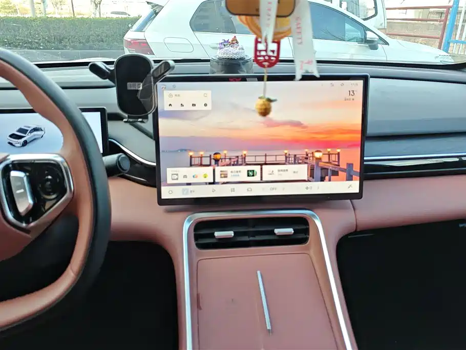 GEELY GALAXY GALAXY L6