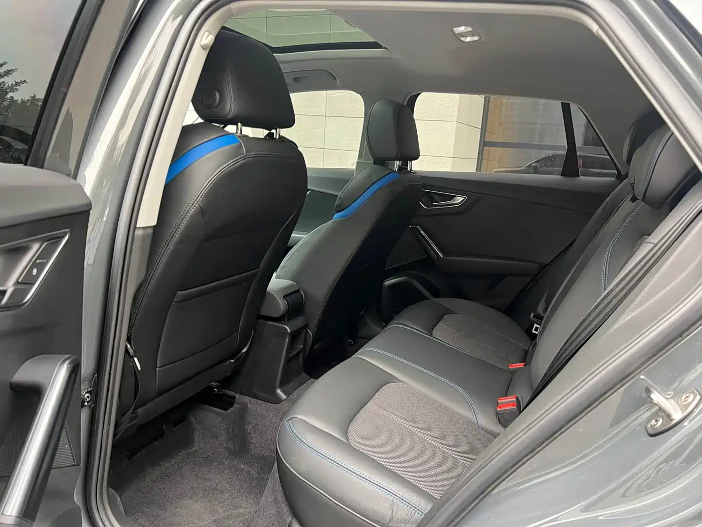 Audi Q2L e-tron 2019 Q2L e-tron Pure Electric Smart Cool Edition фото 10