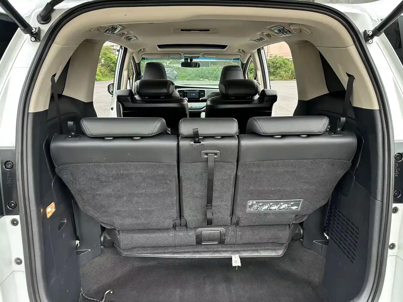Photo 11 - Honda Odyssey
