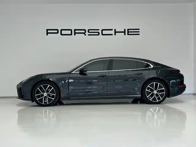 Porsche Panamera 2024 Panamera 4 Executive Long Wheelbase 2.9T — фото 2