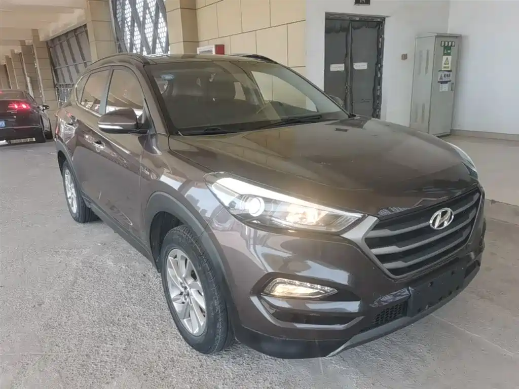 Hyundai Tucson 2015 1.6T Dual Clutch 2WD Smart фото 4