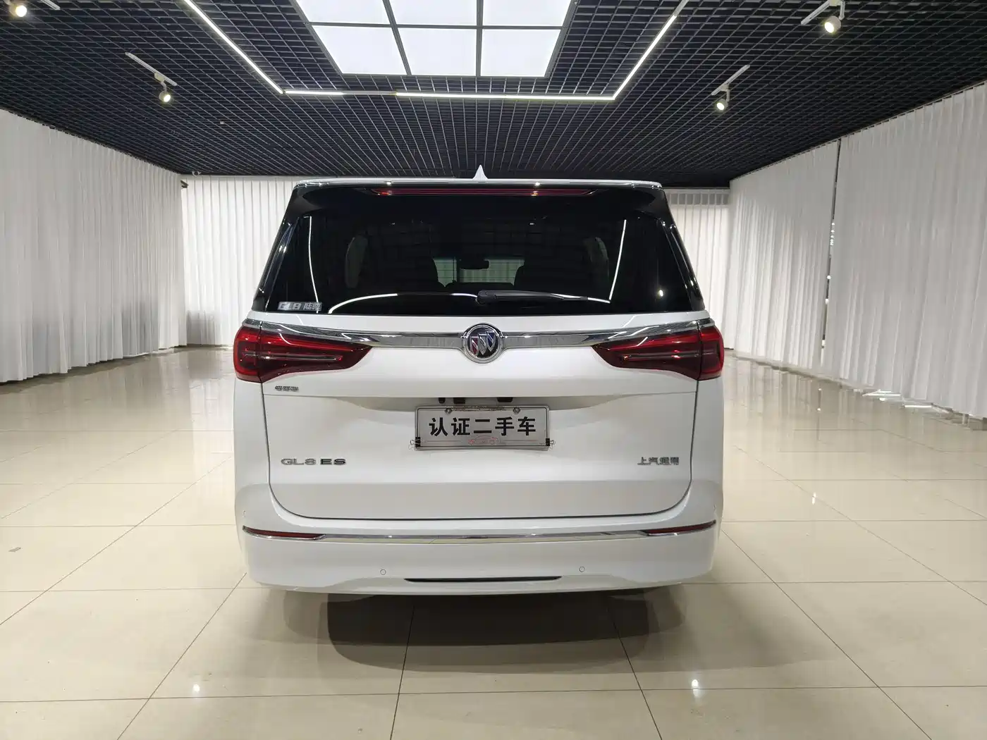 Buick GL8 2021 ES Landlord 653T Premium фото 6