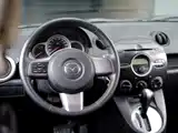 Фото 17 - Mazda 2