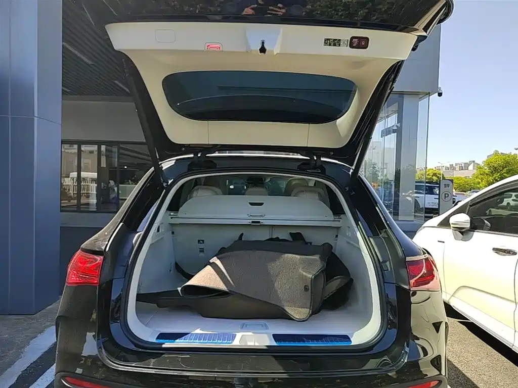 Mercedes-Benz EQE SUV 2023 350 4MATIC Luxury Edition фото 19