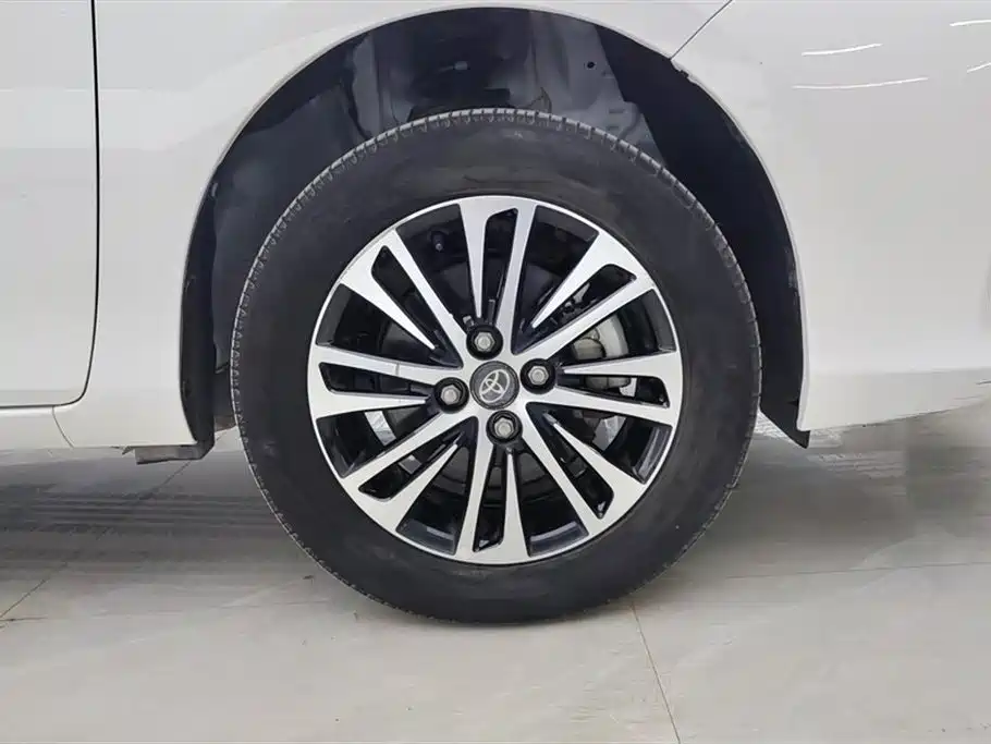 Toyota Vios 2022 1.5L 20th Anniversary Edition фото 6