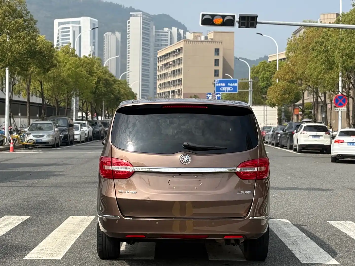 Buick GL8 2018 28T Luxury Model China VI фото 16