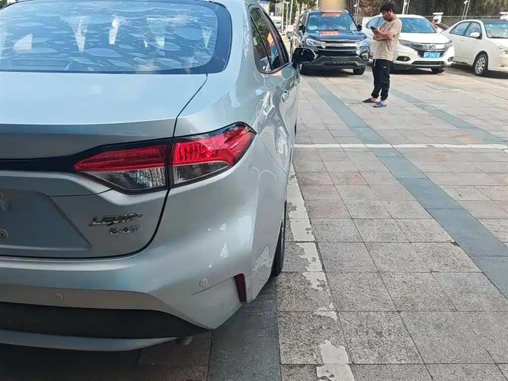 Toyota Levin 2021 185T CVT Luxury Edition фото 8