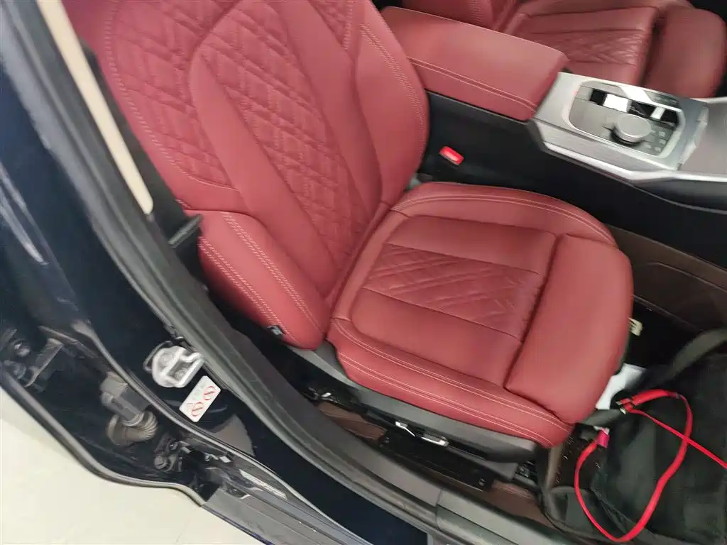BMW 3 Series 2024 325Li M Sport Shadowline Package фото 21
