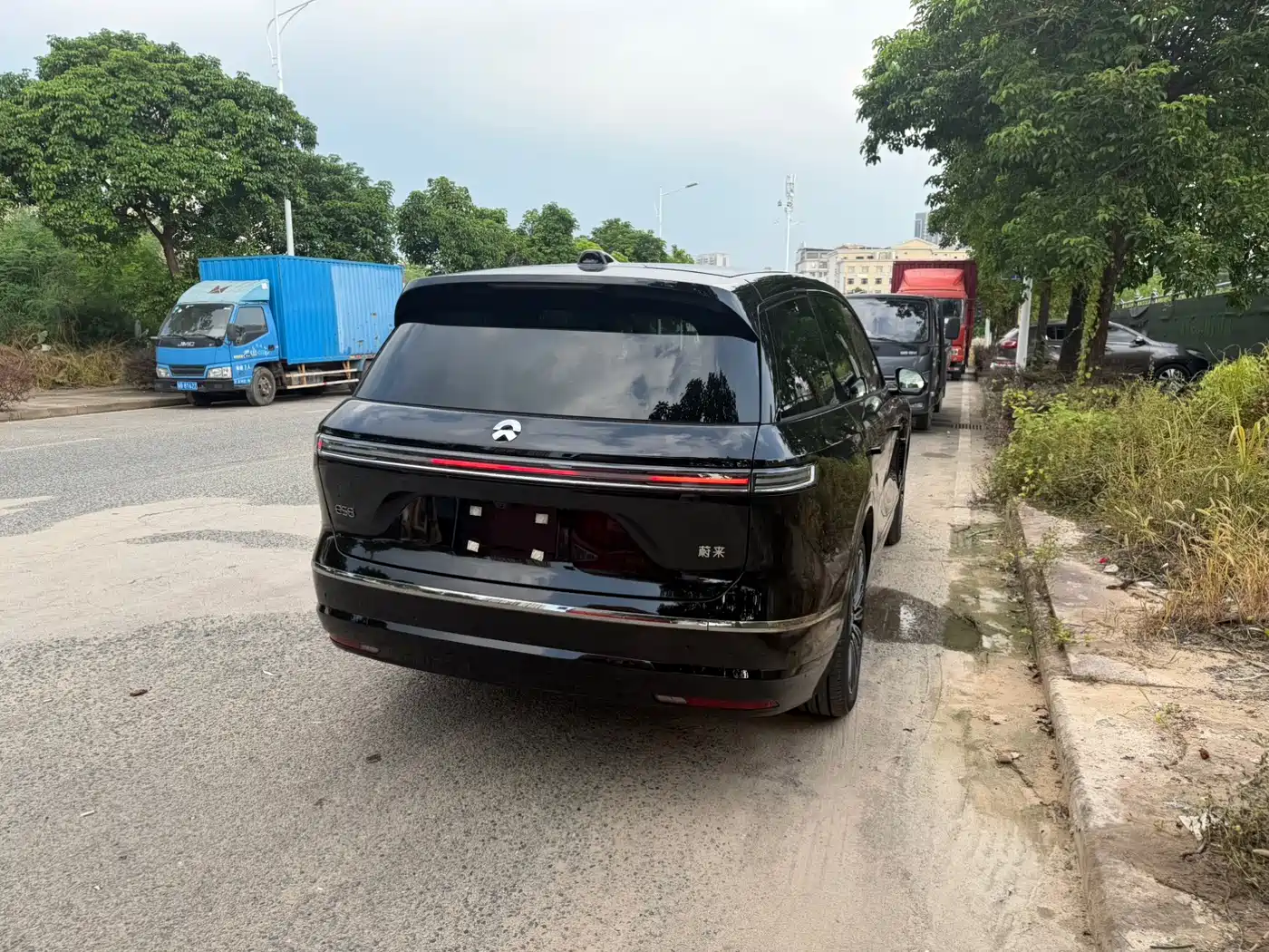 NIO ES8 2026 2025 Model 6-Seat Executive Luxury Edition