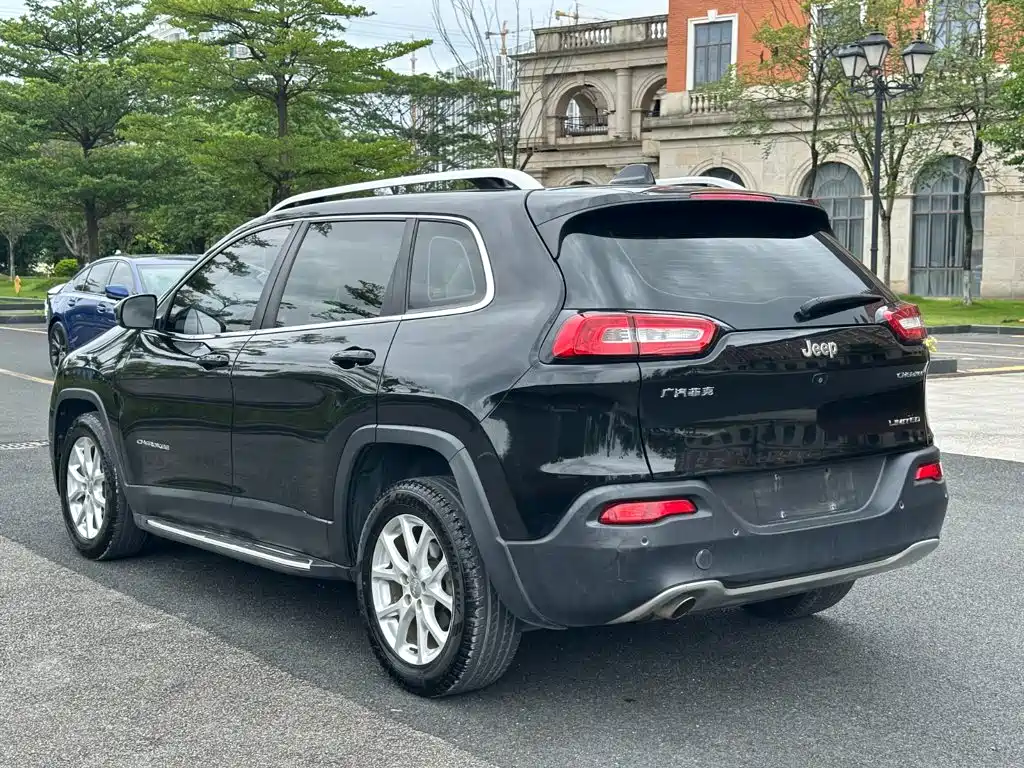 Jeep Cherokee 2018 2017 2.0L Superior Edition