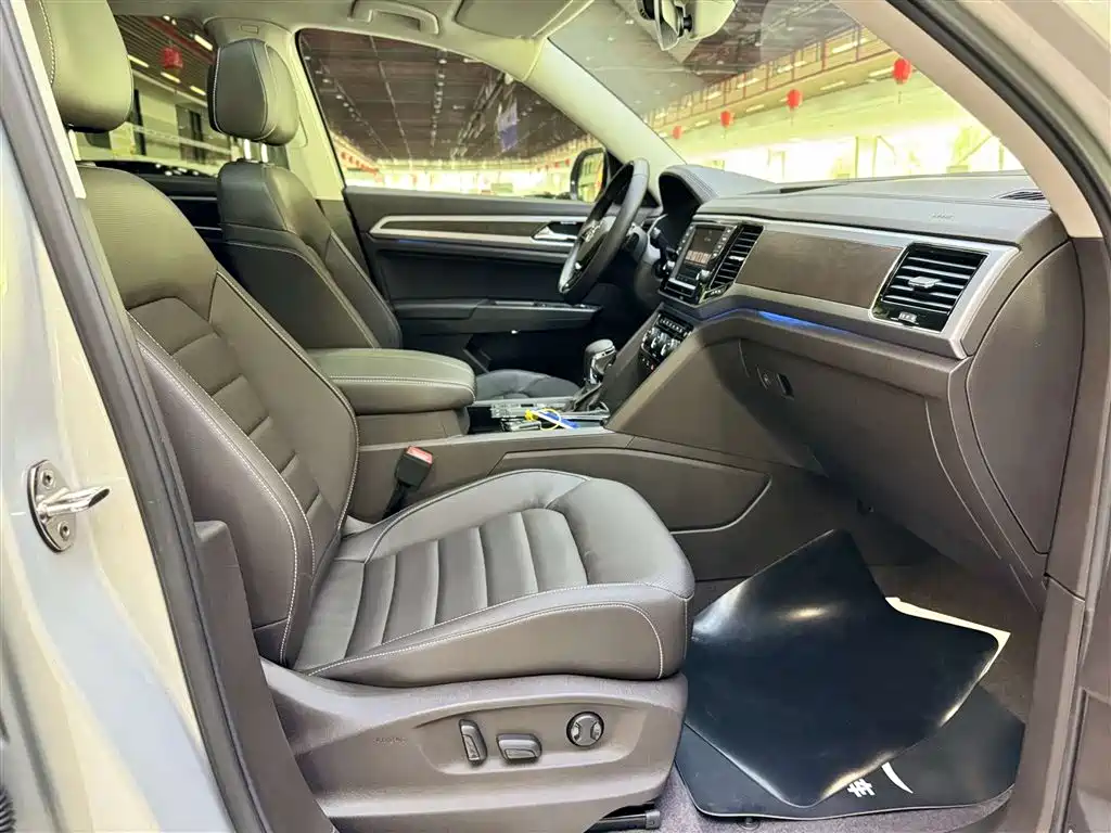 Volkswagen Teramont 2017 330TSI 2WD Flagship Edition фото 18