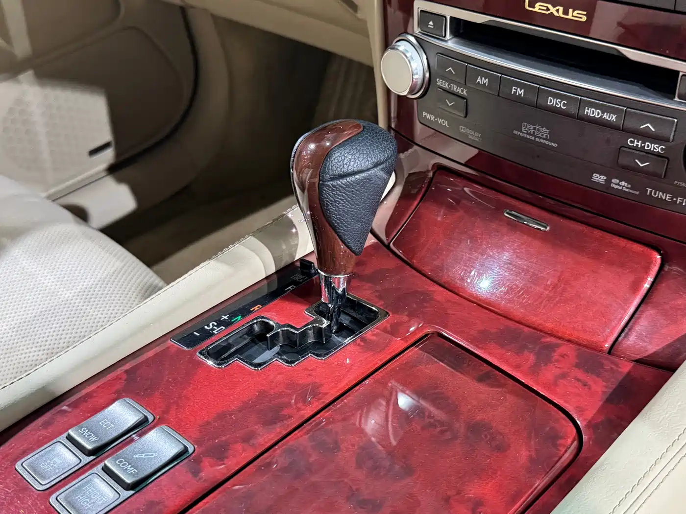 Lexus LS 2010 460L Premium Edition фото 10
