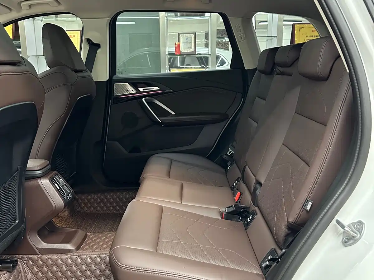 BMW X1 2024 sDrive25Li X Design Package фото 10