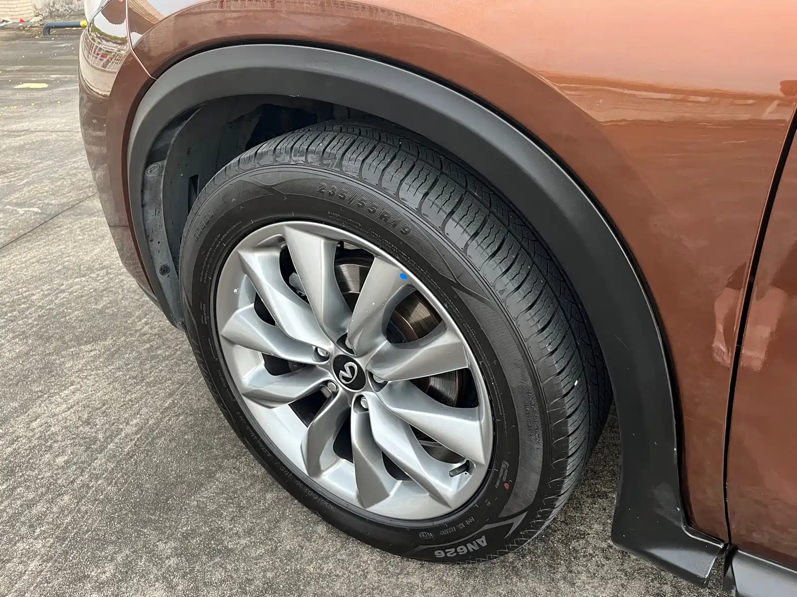 Photo 13 - Infiniti QX50