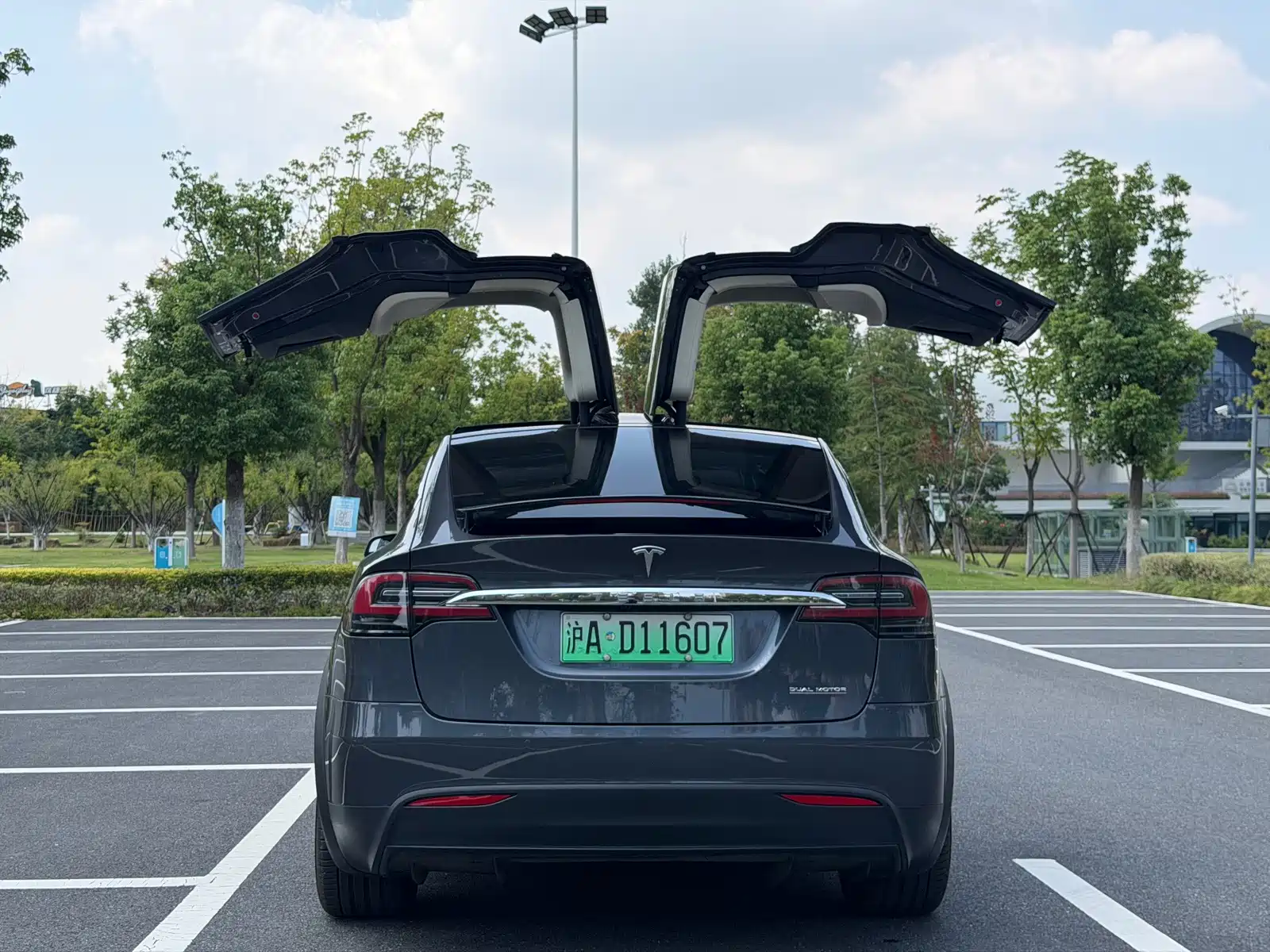 Фото 5 - Tesla Model X
