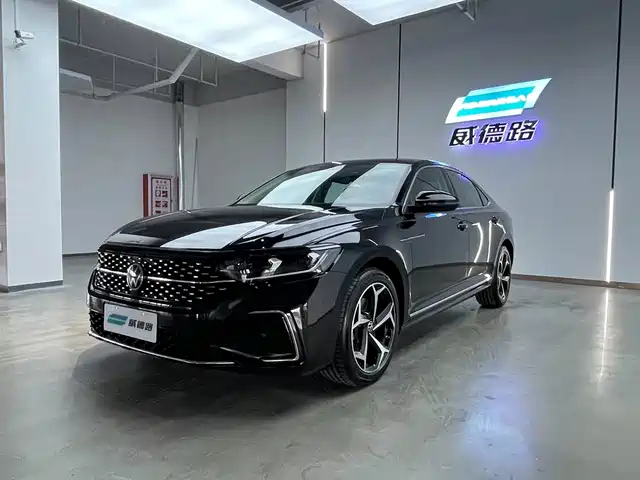 Volkswagen Passat 330TSI, Звёздный Элит